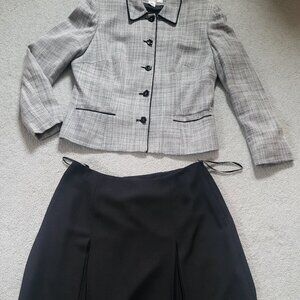 Spring Jones New York suit